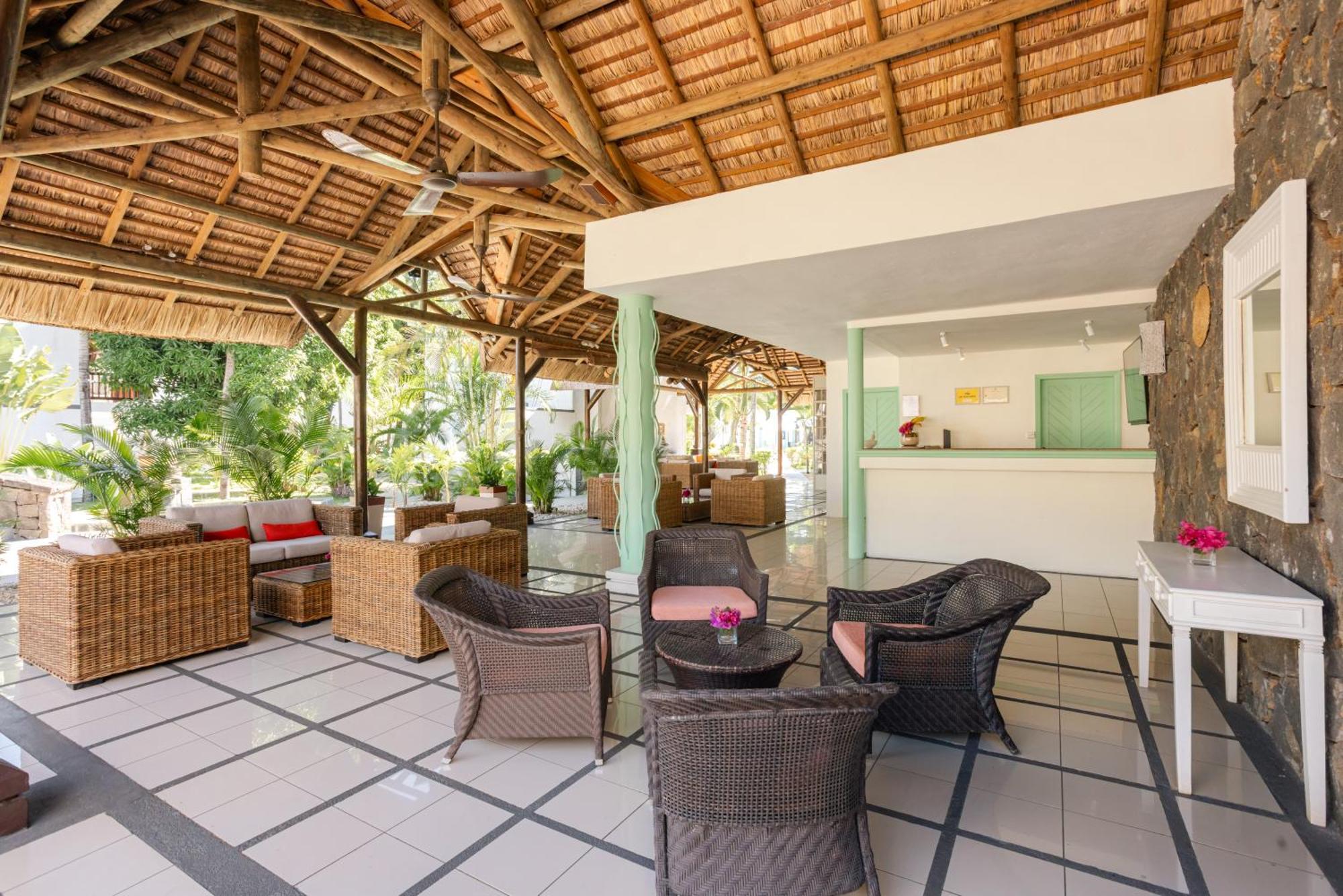 Cocotiers Hotel - Mauritius Baie-du-Tombeau Exteriör bild
