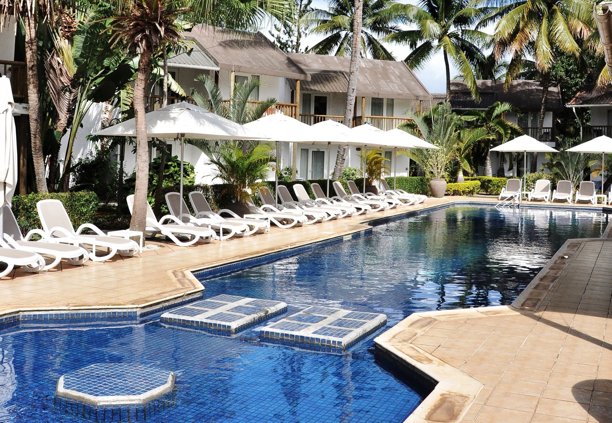 Cocotiers Hotel - Mauritius Baie-du-Tombeau Exteriör bild